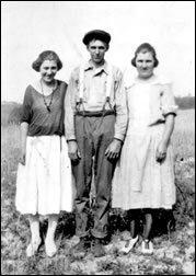 Mary Smith Cassity, Clint Cassity and Dora Smith Cassity, 1915